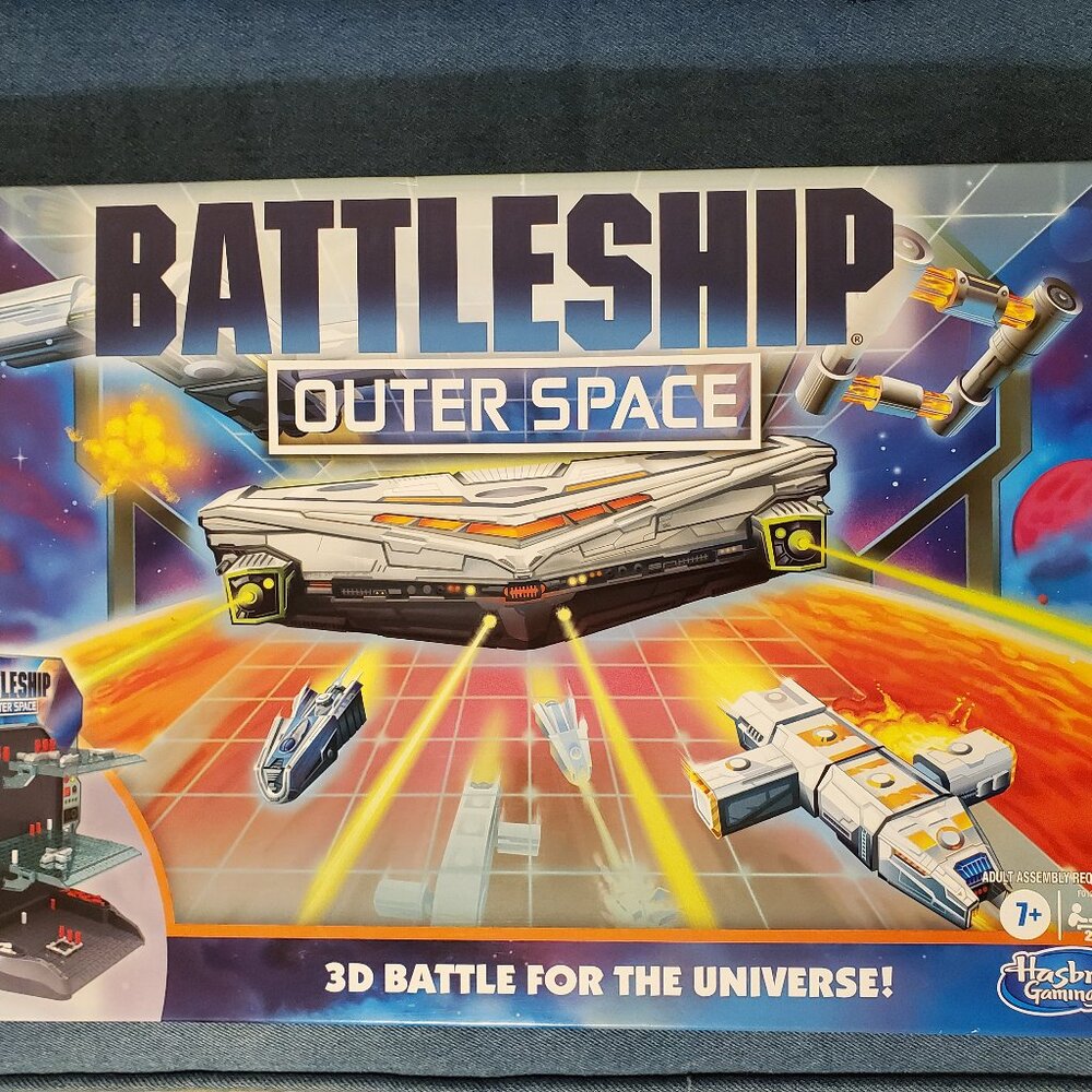 Battleship Outerspace board game like new